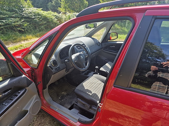Suzuki SX4 5 of 6