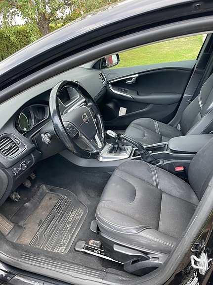 Volvo V40 3 of 6