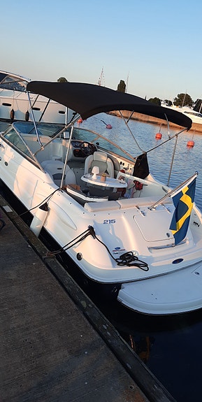 Chaparral 215 SSi DC 2 of 6
