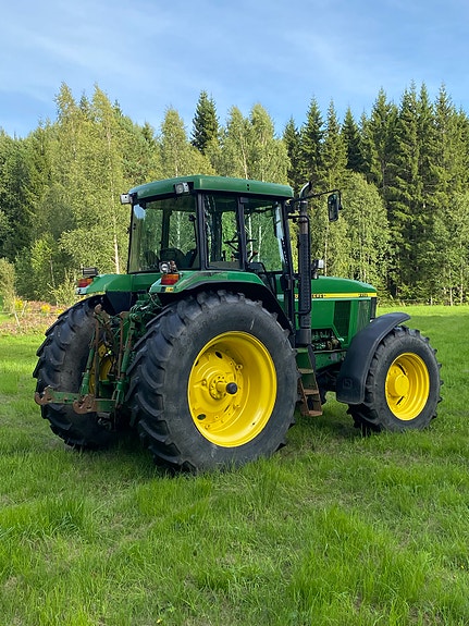 John Deere 7800 2 of 10