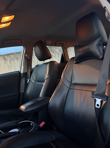 Toyota Auris 3 of 4