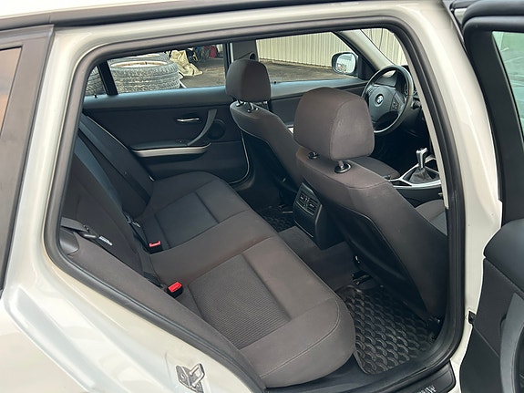BMW 316d 6 of 10