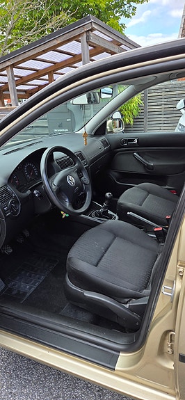 Volkswagen Golf IV 5 of 8