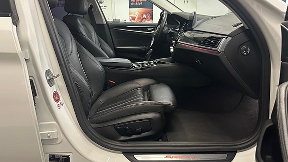 BMW 520d 16 of 30