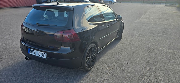 Volkswagen Golf V 4 of 5