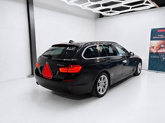 Bmw F11 520d, A-traktor, Automat, D-värmare, Nyregistrerad 6 of 11