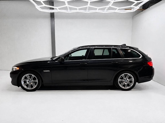 Bmw F11 520d, A-traktor, Automat, D-värmare, Nyregistrerad 2 of 11