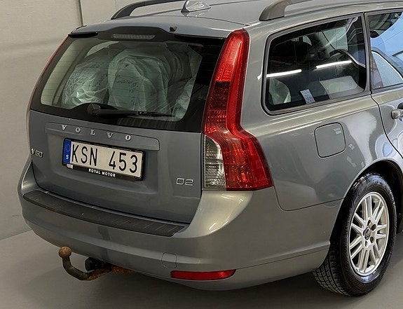 Volvo V50 4 of 14