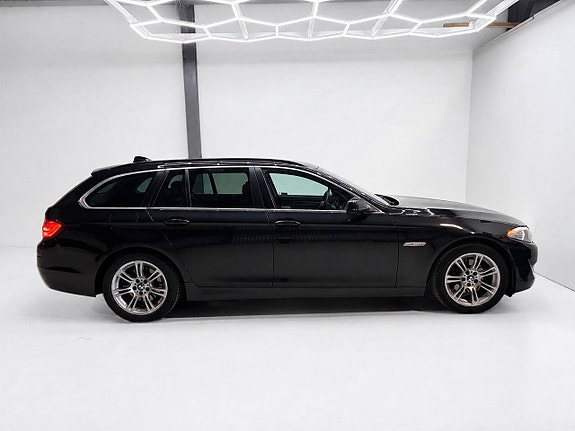 BMW 520d 5 of 12