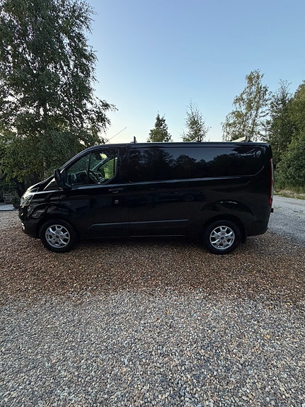 Ford Transit Custom 3 of 6