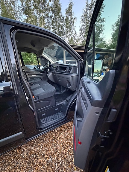 Ford Transit Custom 5 of 6