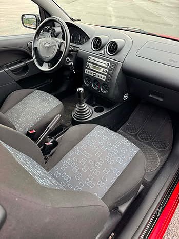 Ford Fiesta 6 of 7