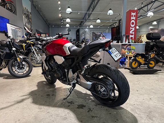 Honda CB1000R #Akrapovic helsystem & Endast 1230mil# 4 of 13