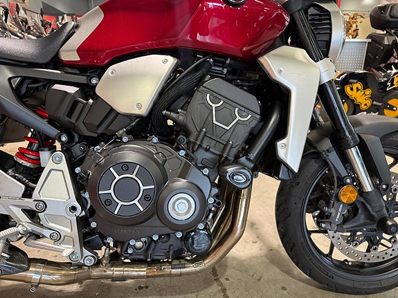 Honda CB1000R #Akrapovic helsystem & Endast 1230mil# 9 of 13