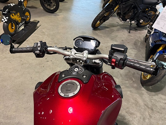 Honda CB1000R #Akrapovic helsystem & Endast 1230mil# 13 of 13