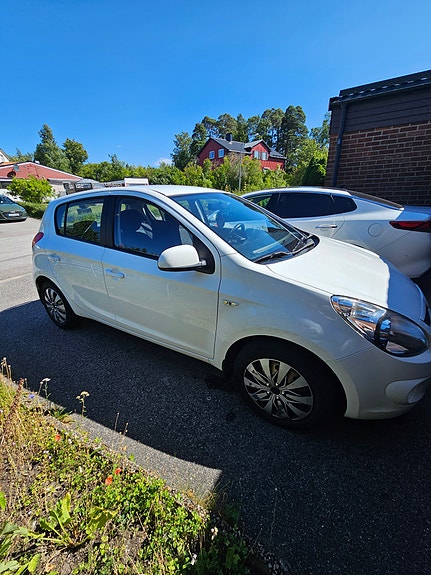 Hyundai i20 6 of 12
