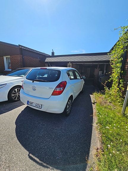 Hyundai i20 3 of 12