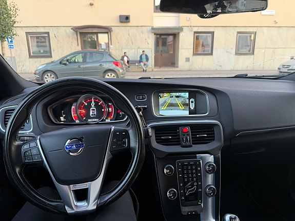 Volvo V40 9 of 9