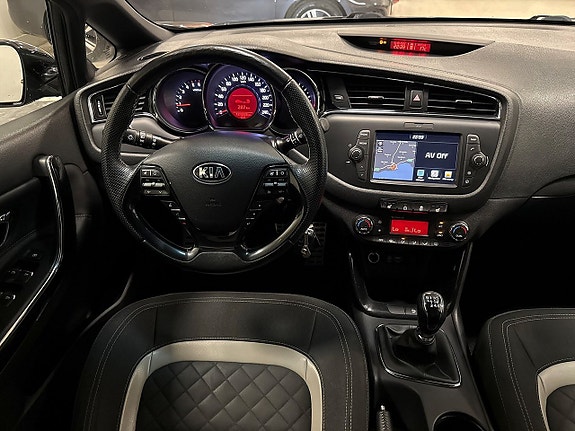 Kia Ceed 15 of 23