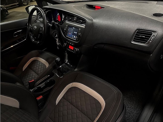 Kia Ceed 9 of 23
