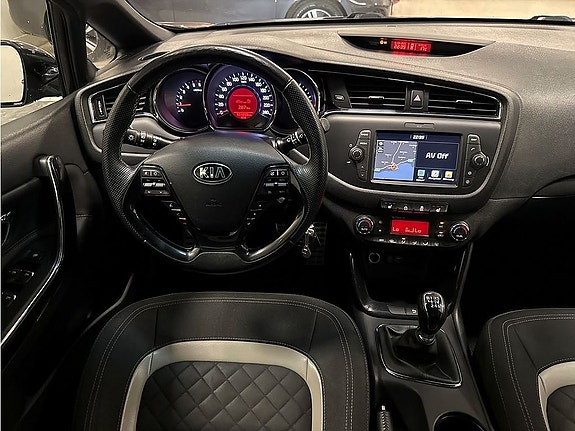 Kia Ceed 15 of 23