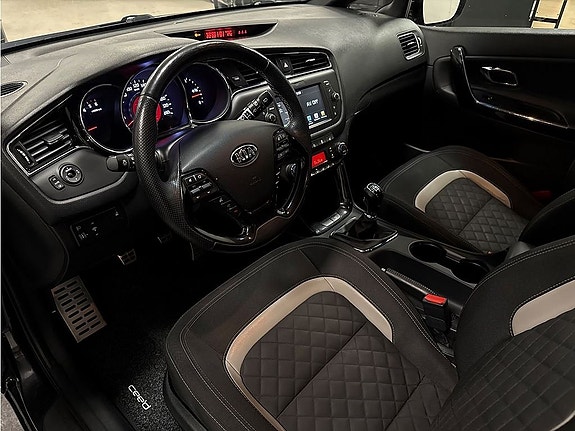 Kia Ceed 7 of 23