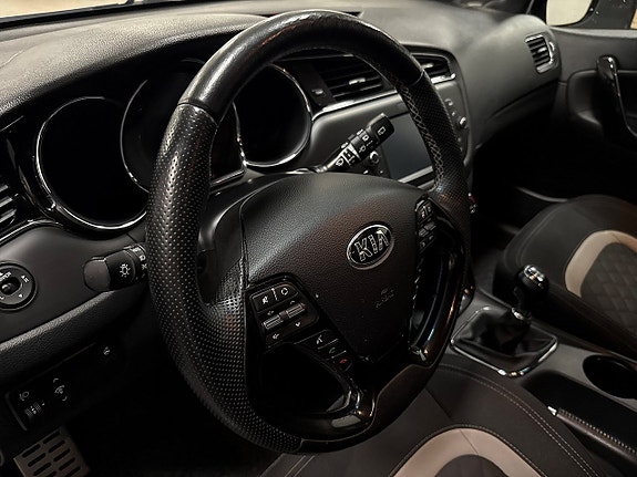 Kia Ceed 4 of 23