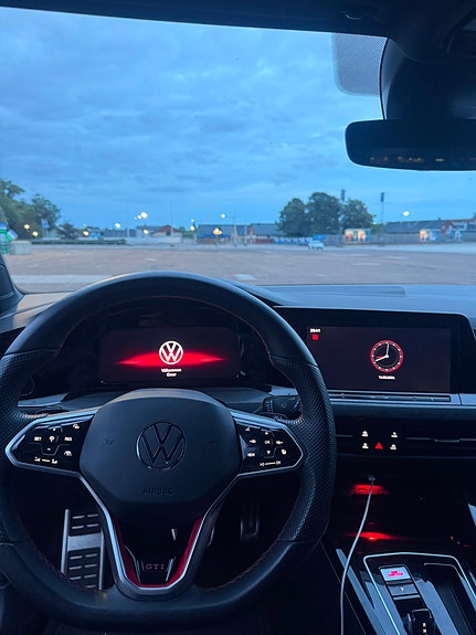 Volkswagen Golf VIII 6 of 10