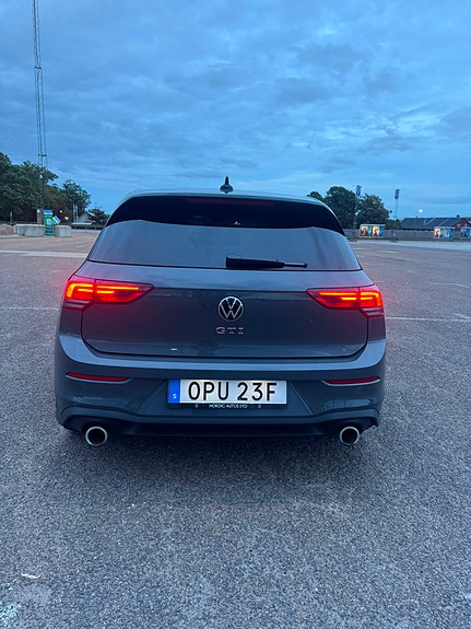 Volkswagen Golf VIII 3 of 10