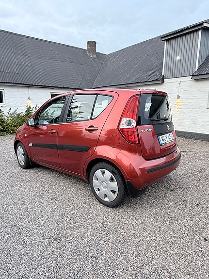 Suzuki Splash 5 of 10
