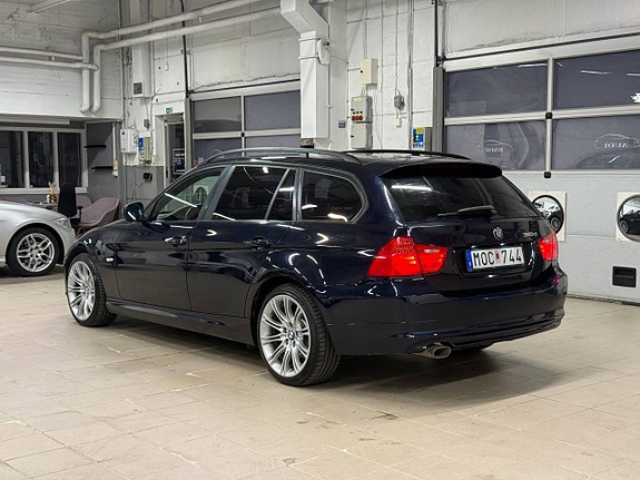 BMW 318d 3 of 12
