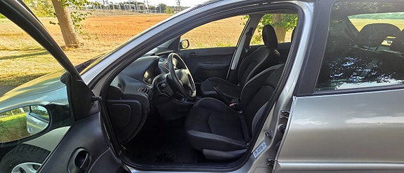 Peugeot 206 14 of 17