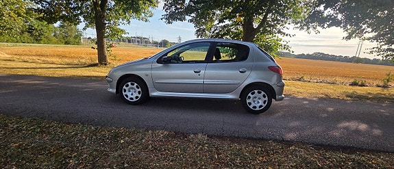 Peugeot 206 7 of 17
