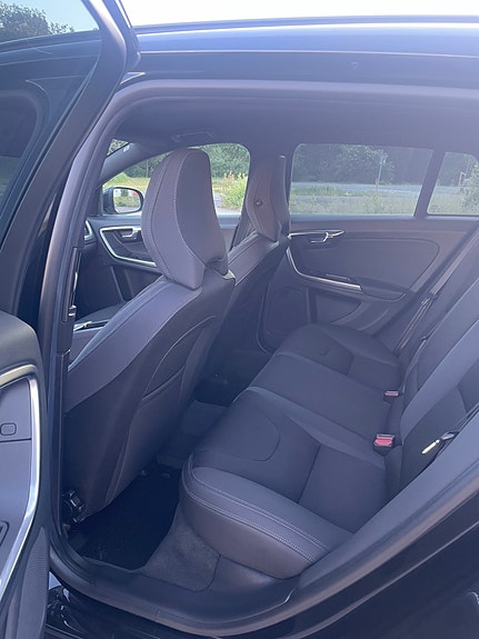 Volvo V60 6 of 11