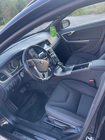 Volvo V60 5 of 11