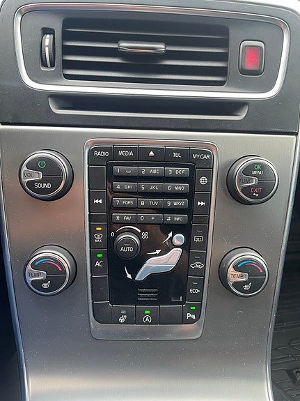 Volvo V60 10 of 11