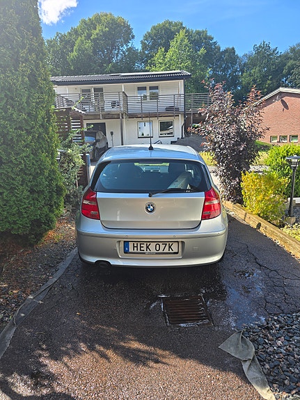 BMW 118d 2 of 9