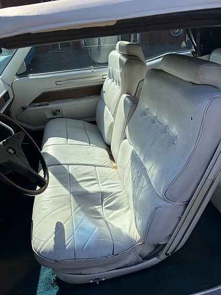 Cadillac Deville 8 of 9