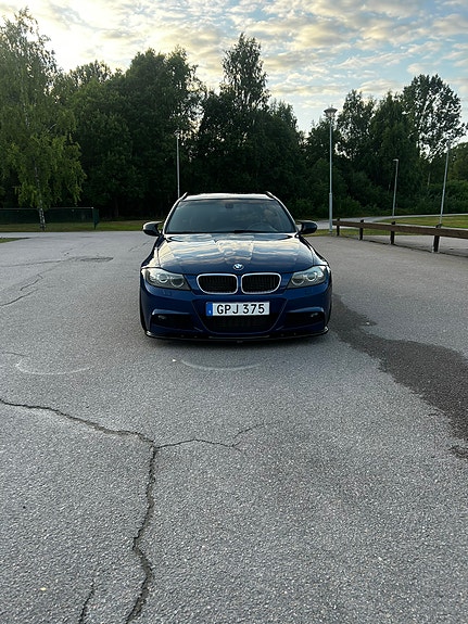 BMW 335d 2 of 8