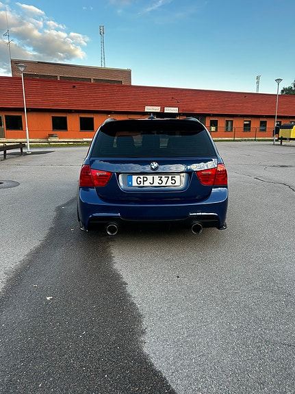 BMW 335d 3 of 8