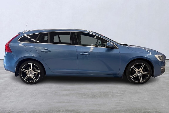 Volvo V60 3 of 20