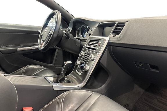Volvo V60 10 of 20