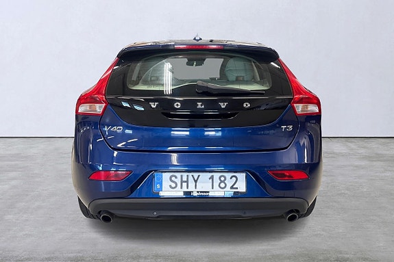 Volvo V40 5 of 18