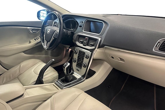 Volvo V40 10 of 18