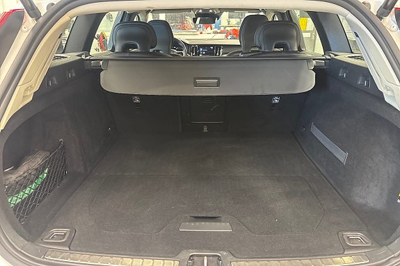 Volvo V60 Cross Country 13 of 22