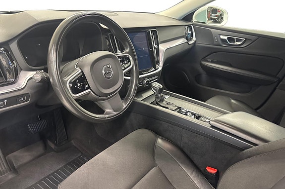 Volvo V60 Cross Country 8 of 22