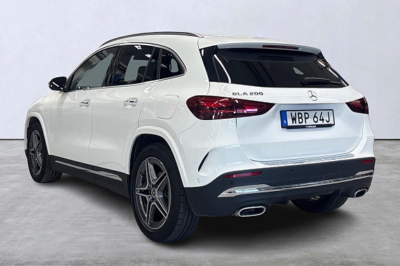 Mercedes-Benz GLA180 d 4 of 21