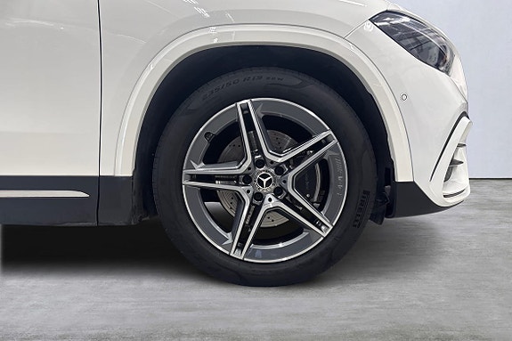 Mercedes-Benz GLA180 d 14 of 21