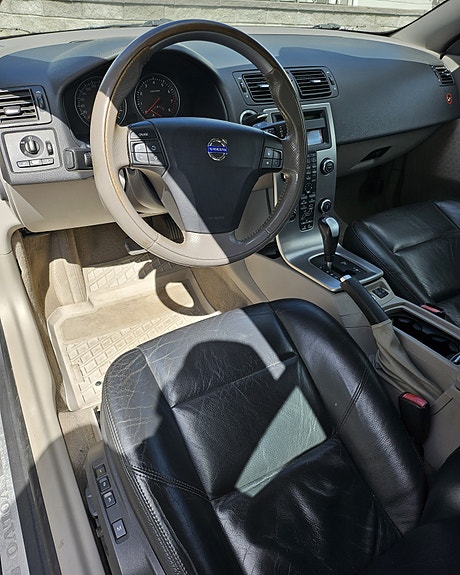 Volvo C70 4 of 6