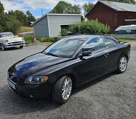 Volvo C70 3 of 6